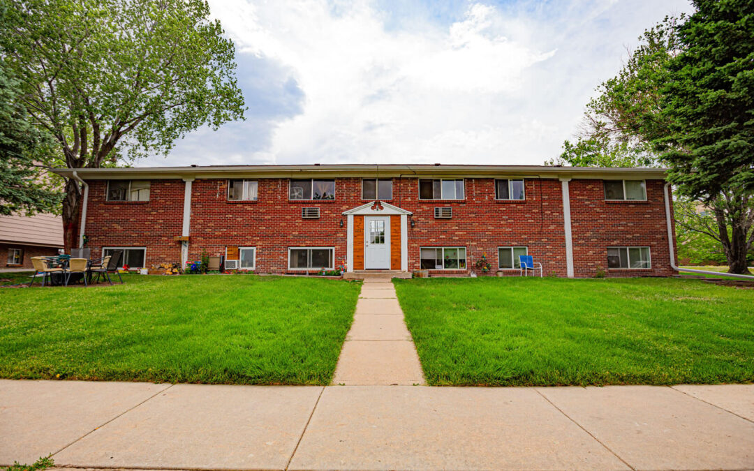 Just Sold: Lakewood 8-Plex Sells at 7.2% Current Cap