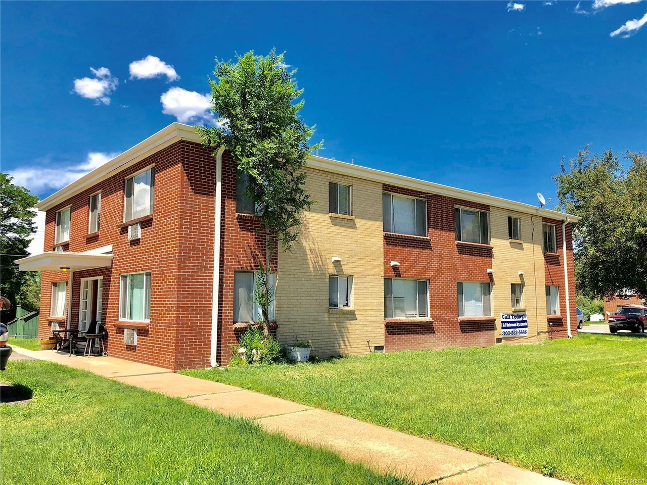 Just Sold: Lakewood 24 Unit Sells at 4.4% CAP