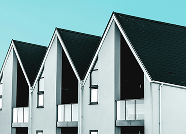 Multifamily Vacancy Stabilizes as Supply Overhang Continues to Pressure Rent Growth